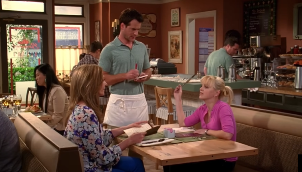 scene from anna faris mom series