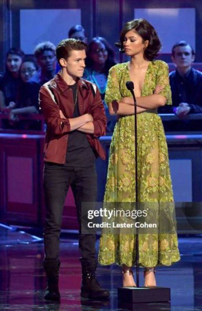 Zendaya and Tom Holland height comparison at a premiere, zendaya height vs tom holland